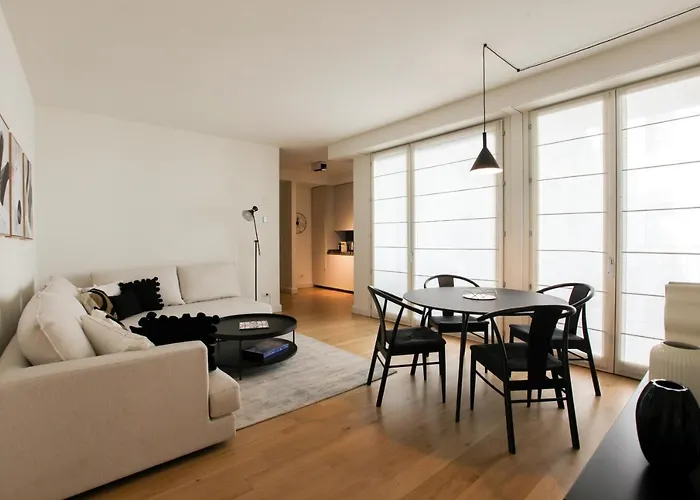 Fresh And Elegant Pta Venezia District Apartment *