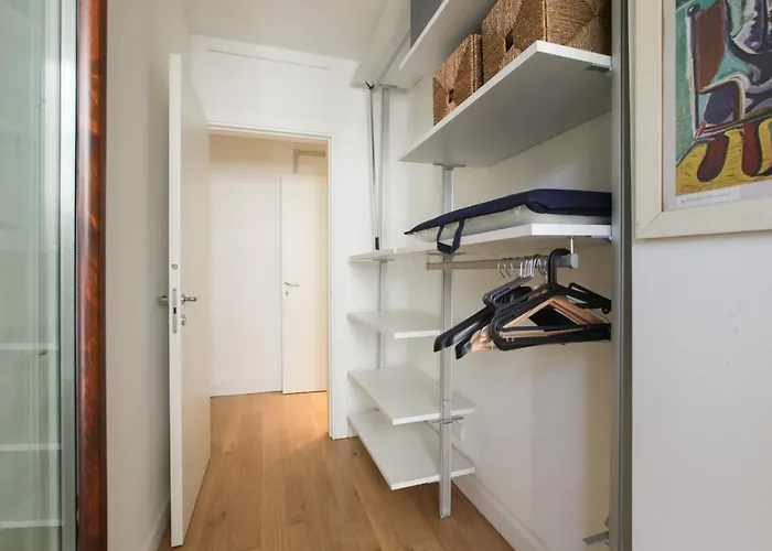 Fresh And Elegant Pta Venezia District Apartment *